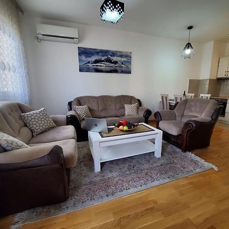 Gran Premium Apartment พอดโกริกา ภายนอก รูปภาพ